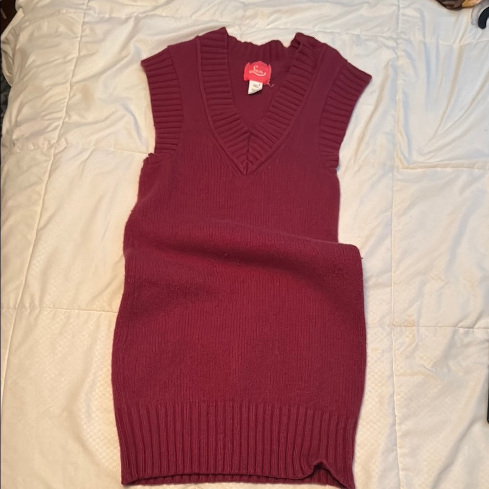 Sleeveless Burgundy Knit Sweater